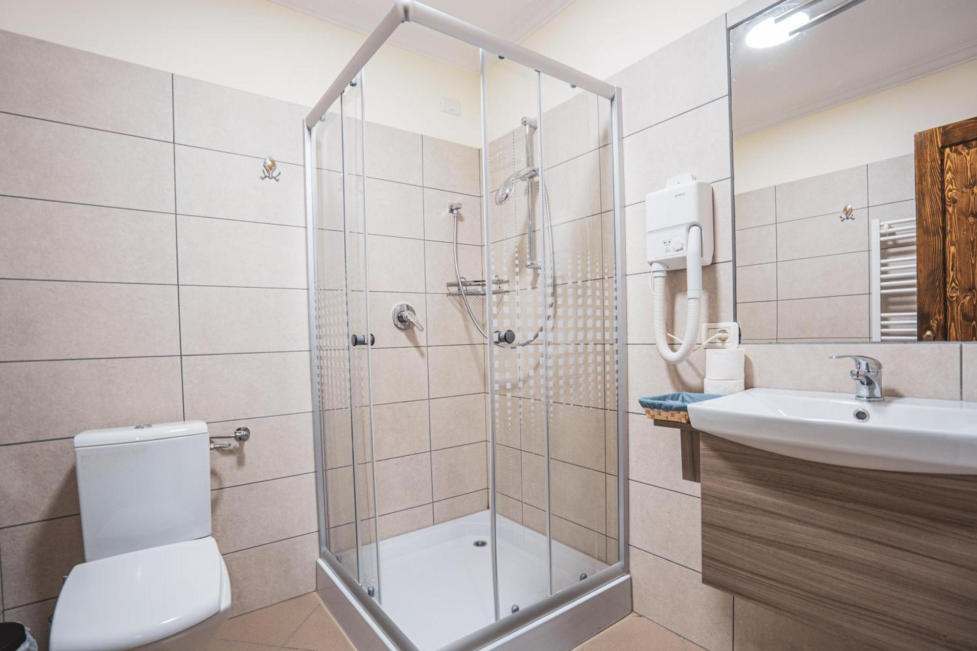 Hotel Rabbit Bran Моечу де Жос Екстериор снимка