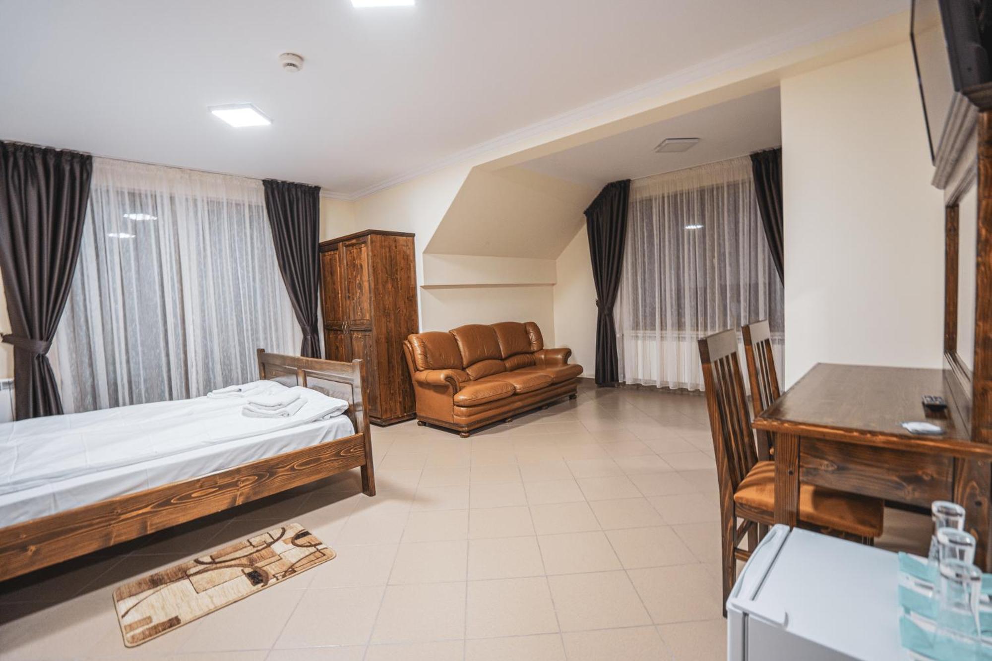 Hotel Rabbit Bran Моечу де Жос Екстериор снимка