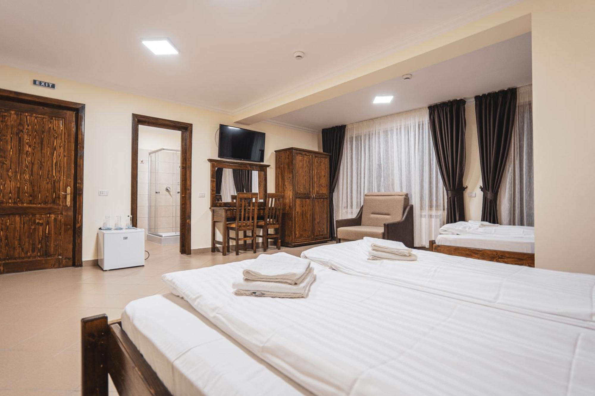 Hotel Rabbit Bran Моечу де Жос Екстериор снимка