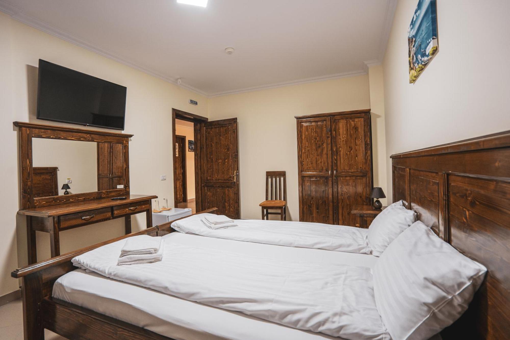 Hotel Rabbit Bran Моечу де Жос Екстериор снимка