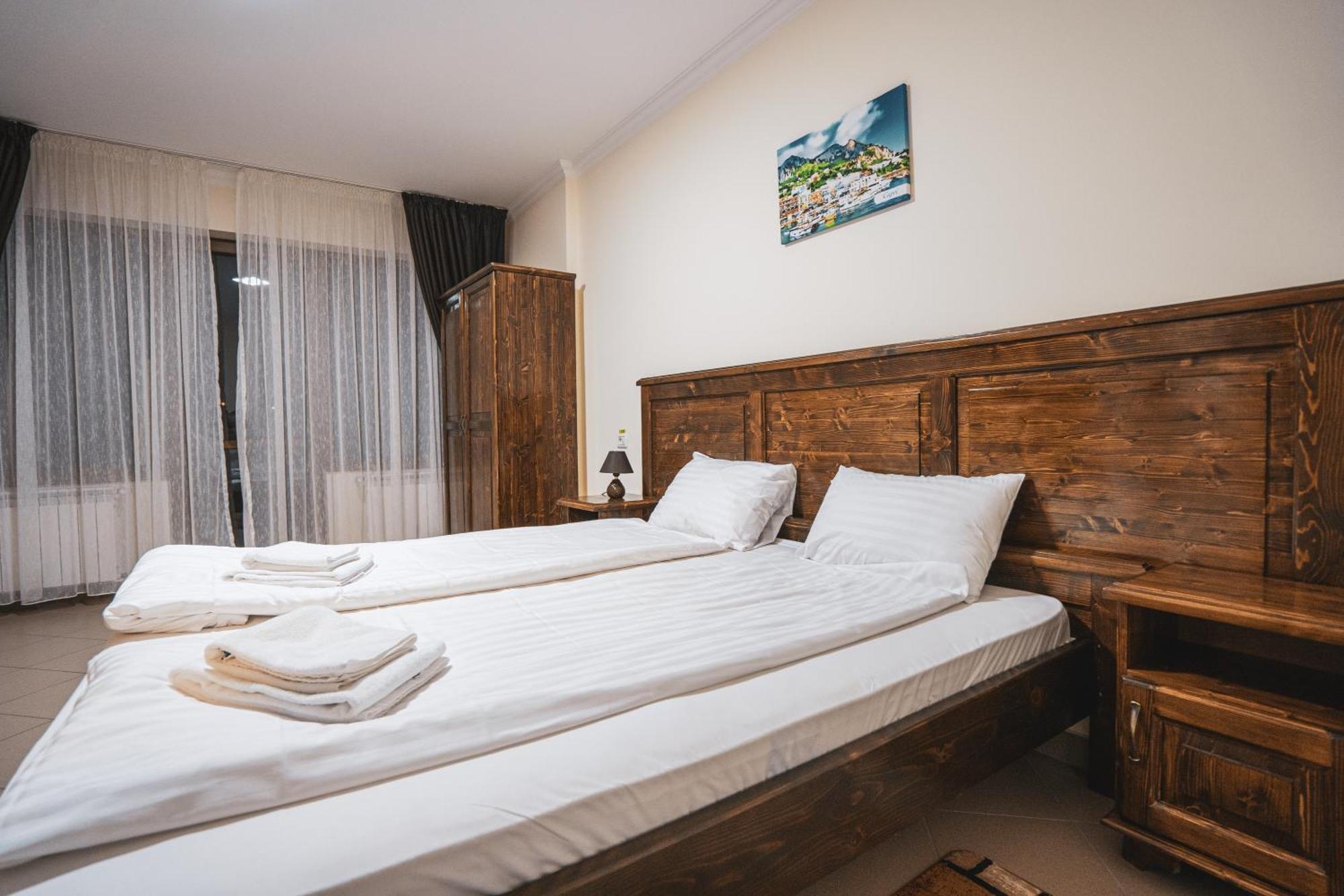 Hotel Rabbit Bran Моечу де Жос Екстериор снимка
